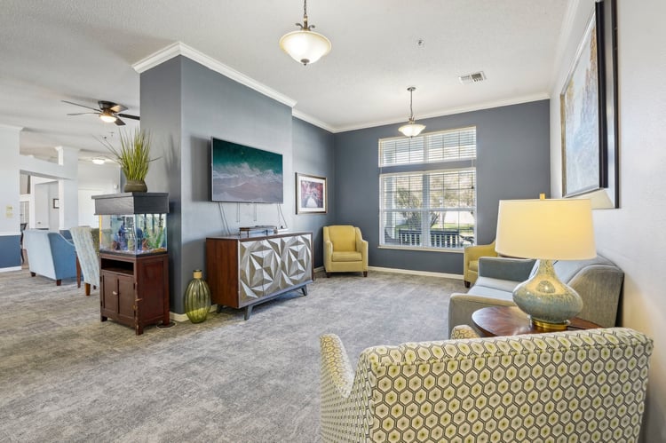 25-web-or-mls-W Hefner Rd-014