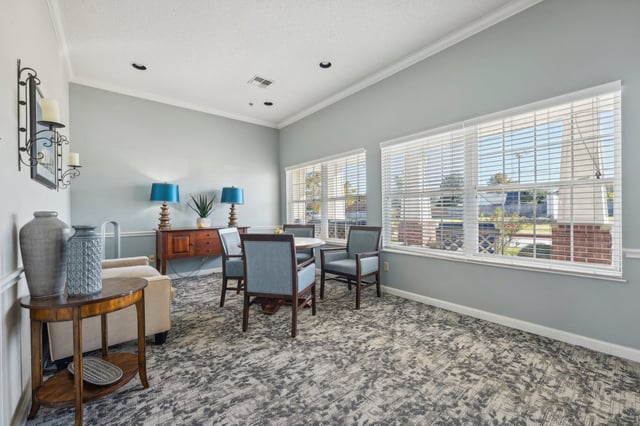 27-web-or-mls-W Hefner Rd-016