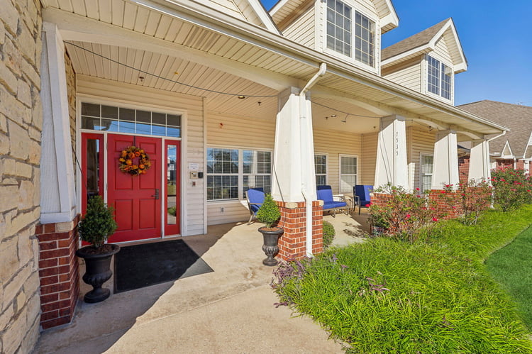 6-web-or-mls-W Hefner Rd-007 (2)
