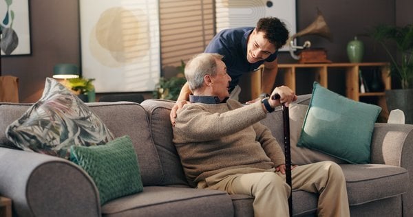 What to Bring When Moving to Assisted Living: A Complete Checklist