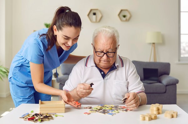 7 Questions to Ask During an Assisted Living Tour in Oklahoma City, OK