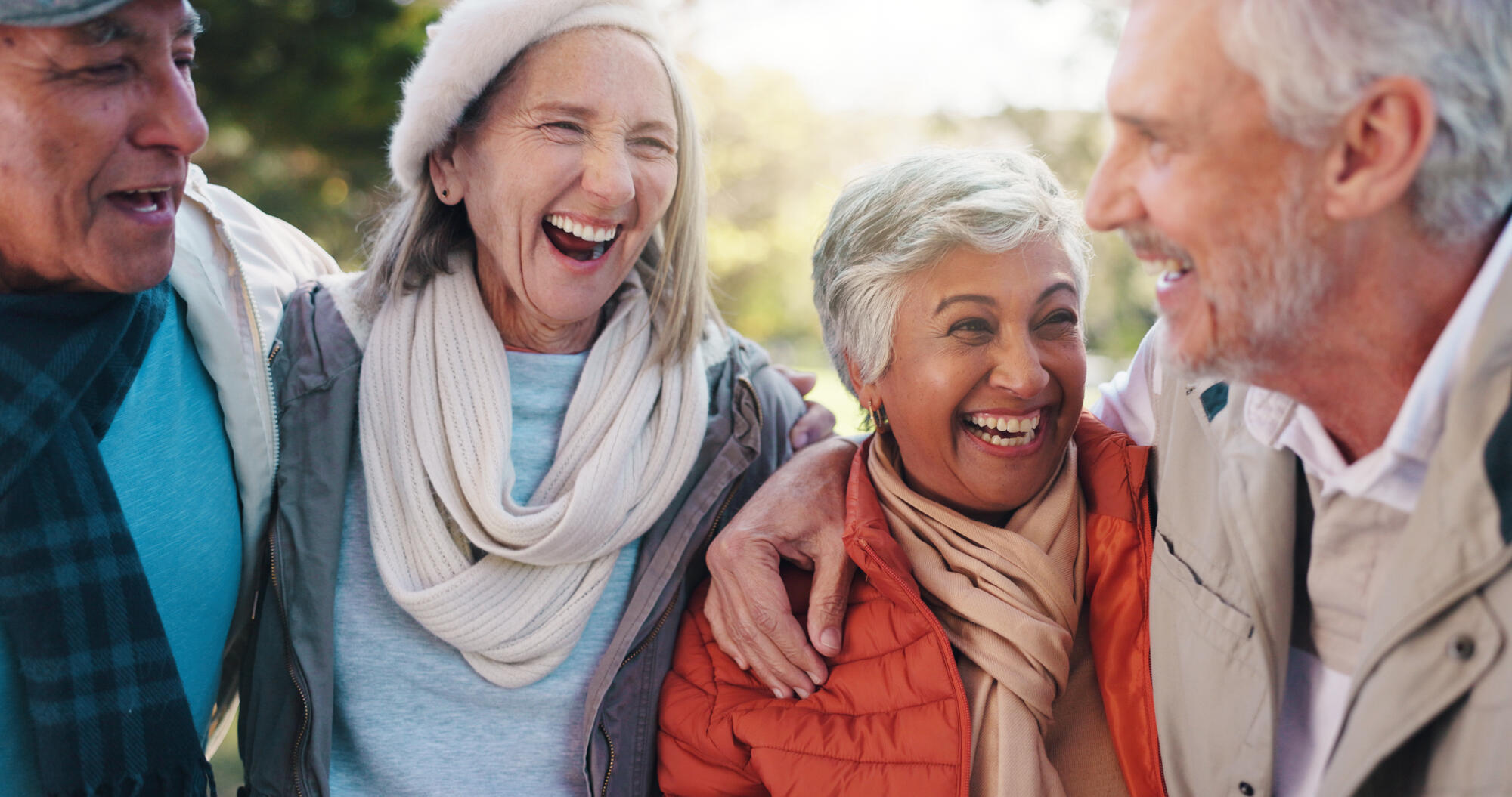 What Outdoor Activities for Seniors Encourage Group Connection?